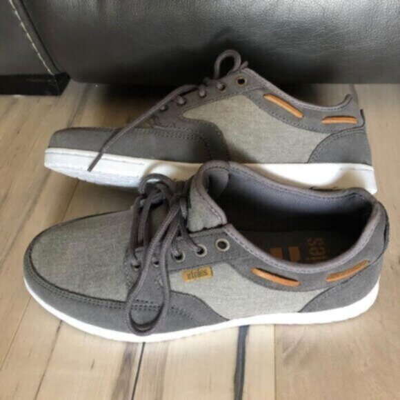 etnies Skate Shoes Mens sz 7.5 NEW - Picture 1 of 7